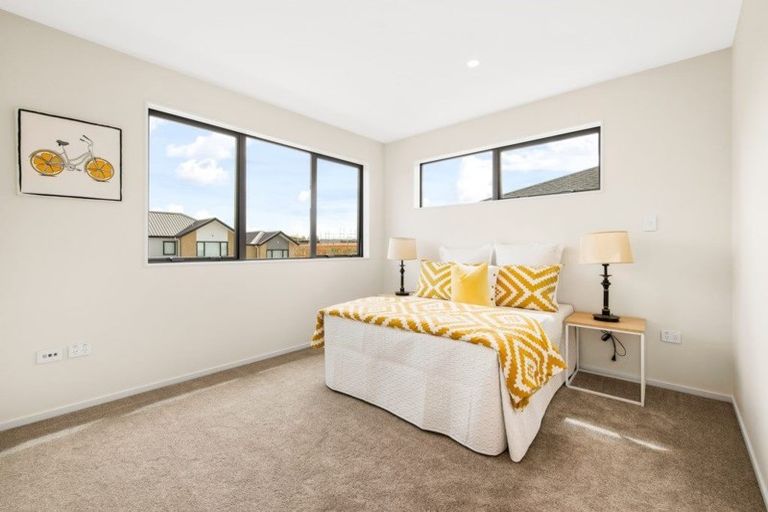 Photo of property in 15 Kearns Drive, Hobsonville, Auckland, 0616