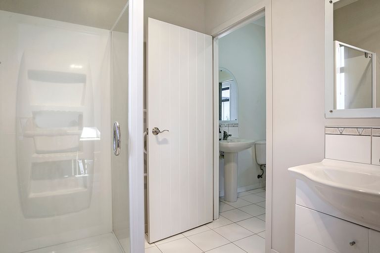 Photo of property in 19c Cooper Crescent, Cambridge, 3434