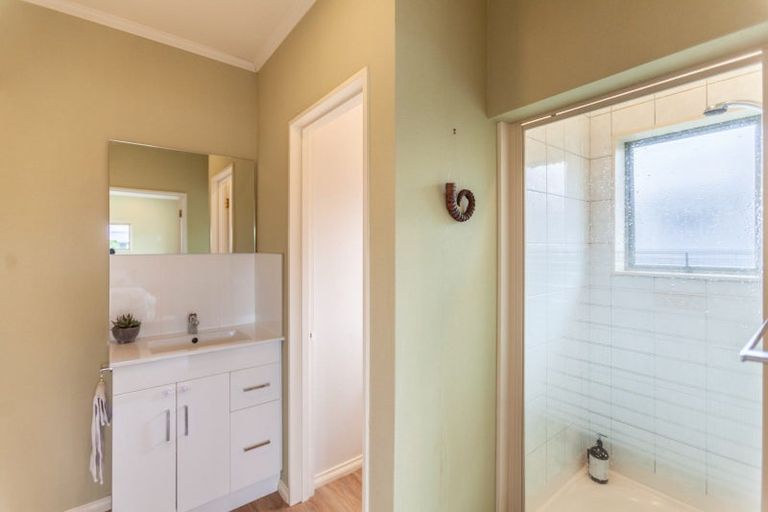 Photo of property in 1/217 Mcleod Street, Camberley, Hastings, 4120