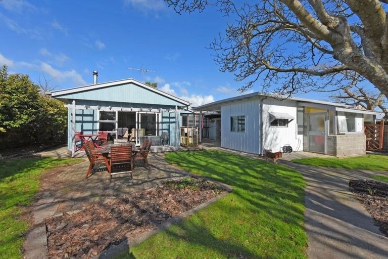 Photo of property in 128 Martin Street, Wallaceville, Upper Hutt, 5018