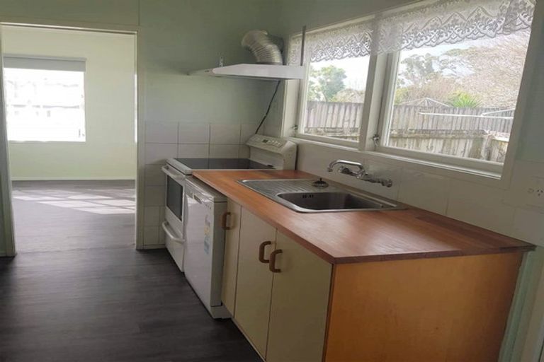 Photo of property in 61 Sandspit Road, Waiuku, 2123