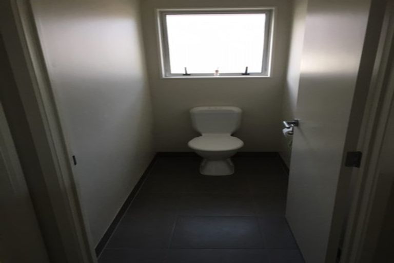 Photo of property in 70 Ngataringa Road, Devonport, Auckland, 0624