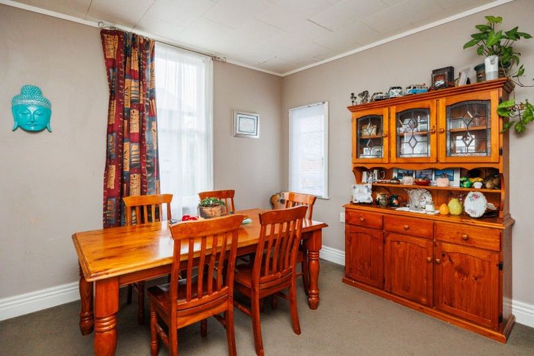 Photo of property in 38 Queen Street, Feilding, 4702