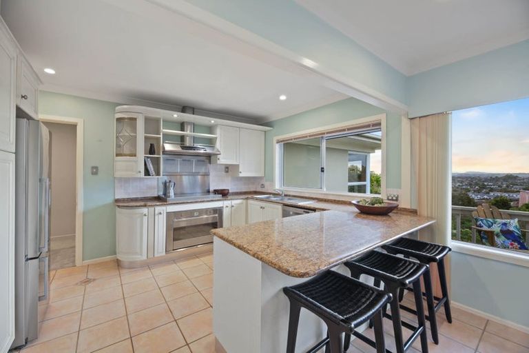 Photo of property in 10 Etherege Place, Howick, Auckland, 2014