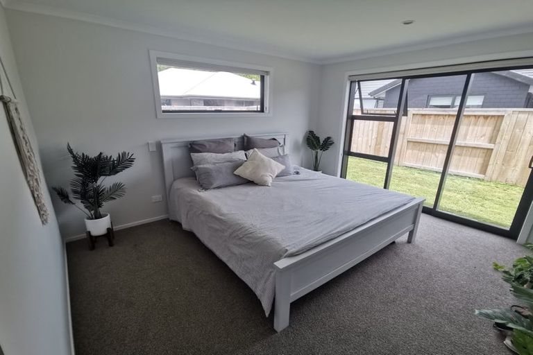 Photo of property in 90 Pakanga Grove, Pyes Pa, Tauranga, 3112