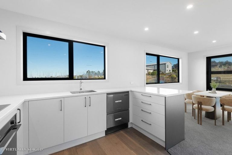 Photo of property in 22 Macleod Avenue, Halfway Bush, Dunedin, 9010