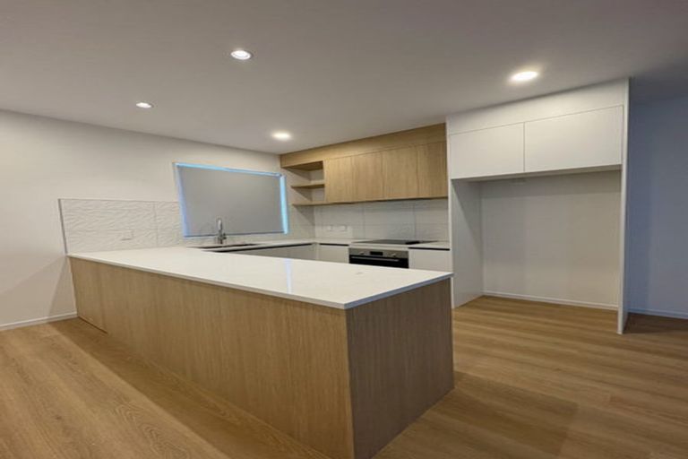 Photo of property in 14c Elcoat Avenue, Te Atatu South, Auckland, 0610