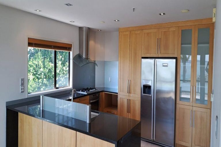Photo of property in 1/15a Takutai Avenue, Bucklands Beach, Auckland, 2012