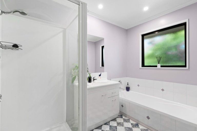 Photo of property in 2 Bramshill Drive, Lower Shotover, Queenstown, 9371