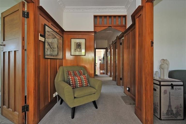 Photo of property in 25 Seatoun Heights Road, Miramar, Wellington, 6022