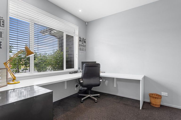 Photo of property in 8 Beech Drive, Rangiora, 7400