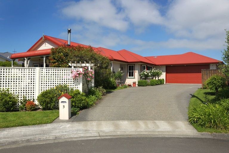 Photo of property in 3 Sebal Place, Havelock North, 4130
