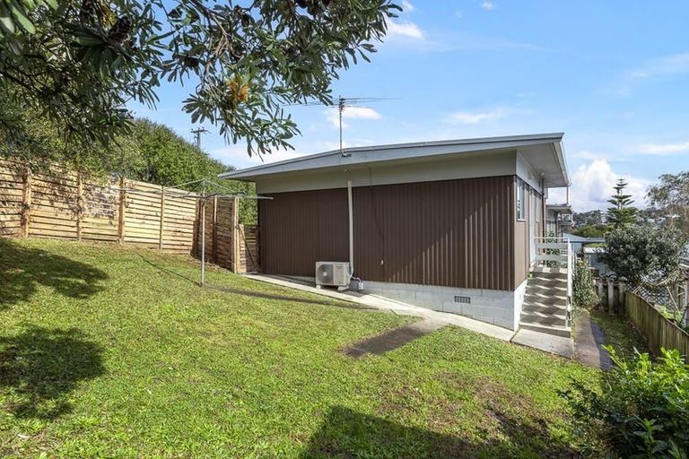 Photo of property in 1/34 Mayfield Road, Glenfield, Auckland, 0629