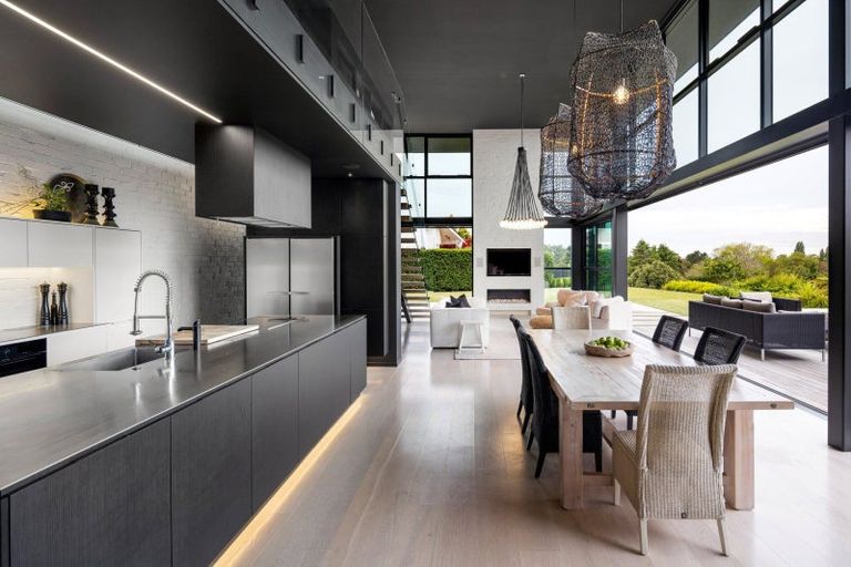 Photo of property in 92 Braid Road, St Andrews, Hamilton, 3200