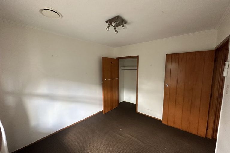 Photo of property in 1/663 Te Atatu Road, Te Atatu Peninsula, Auckland, 0610