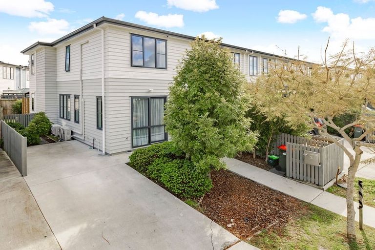 Photo of property in 65 Saddleback Crescent, Papakura, 2110