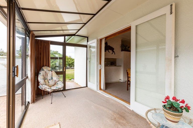 Photo of property in 76 Guy Street, Dannevirke, 4930