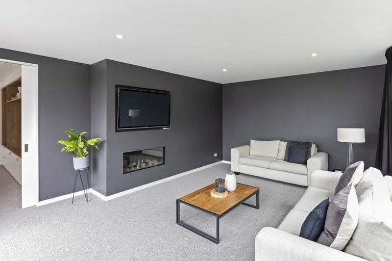 Photo of property in 42 Grayshott Avenue, Casebrook, Christchurch, 8051