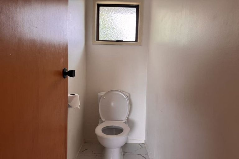 Photo of property in 119 Aviemore Drive, Highland Park, Auckland, 2010