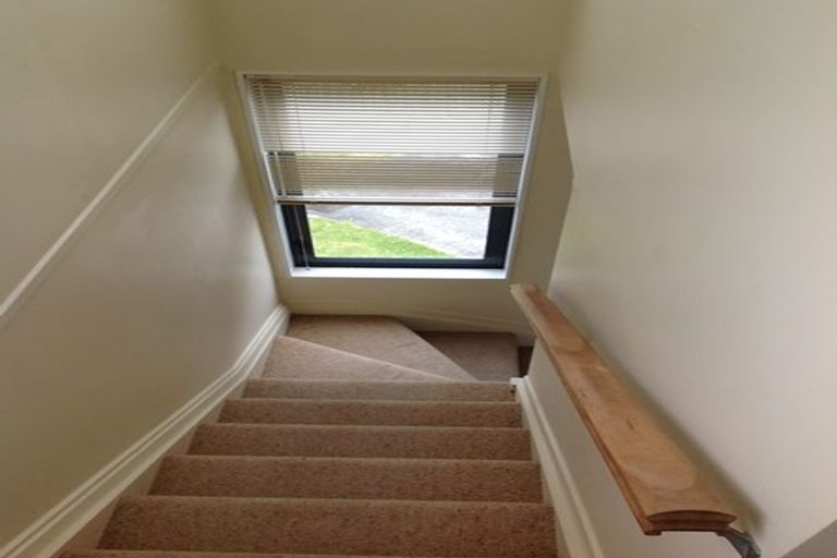 Photo of property in 11/15 Andersons Road, Oteha, Auckland, 0632