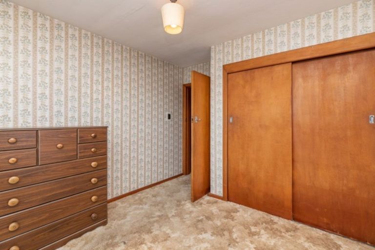 Photo of property in 406 Main North Road, Redwood, Christchurch, 8051