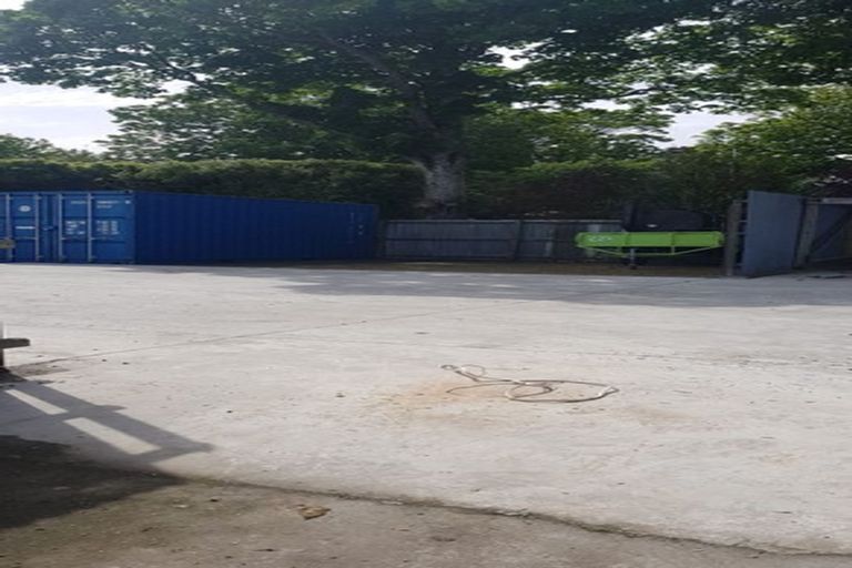 Photo of property in 733 Harewood Road, Harewood, Christchurch, 8051