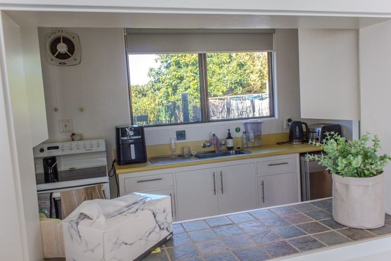 Photo of property in 1301 Caroline Road, Mayfair, Hastings, 4122