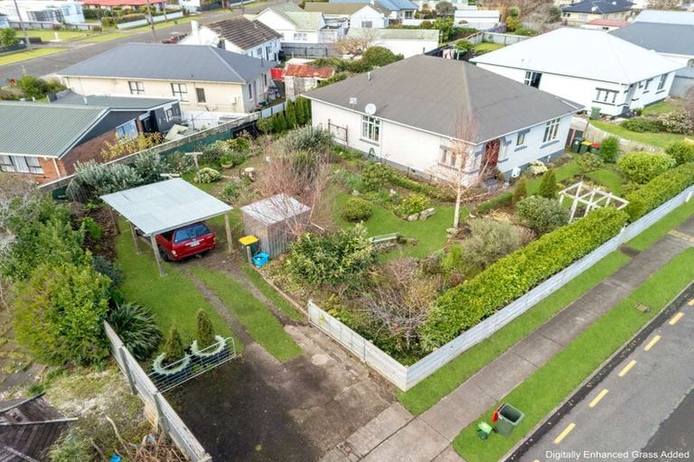 Photo of property in 56 Waihi Road, Hawera, 4610