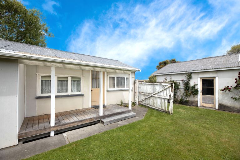 Photo of property in 4 Falcon Street, New Brighton, Christchurch, 8061