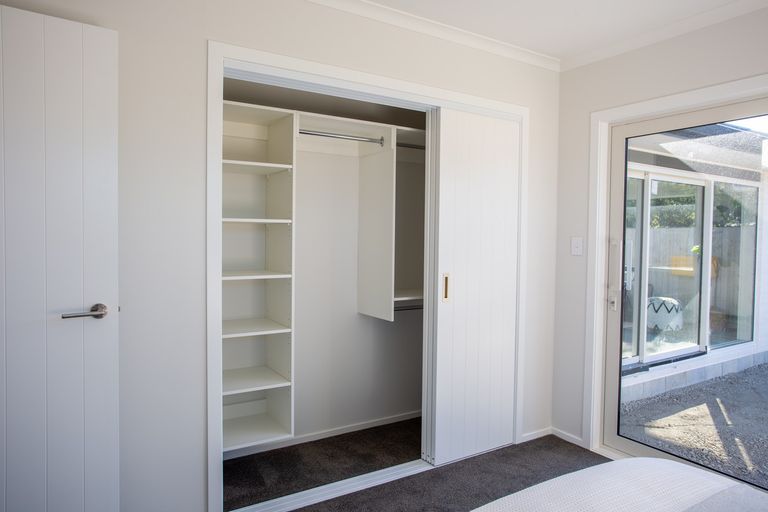 Photo of property in 10 Van Baarle Close, Carterton, 5713