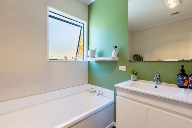 Photo of property in 84a Matatua Road, Raumati Beach, Paraparaumu, 5032