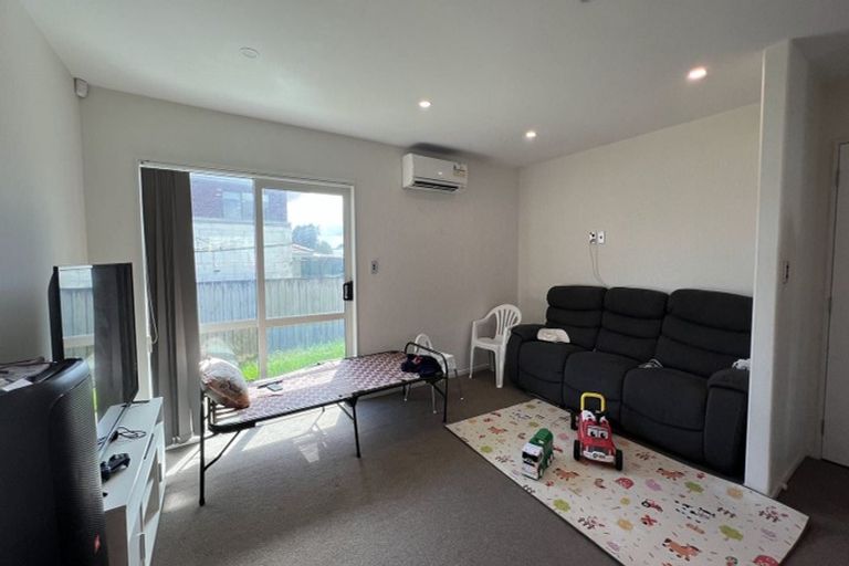 Photo of property in 13 Sohum Place, Manukau, Auckland, 2104