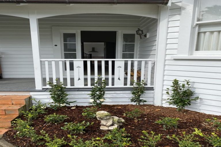 Photo of property in 52 St Vincent Avenue, Remuera, Auckland, 1050