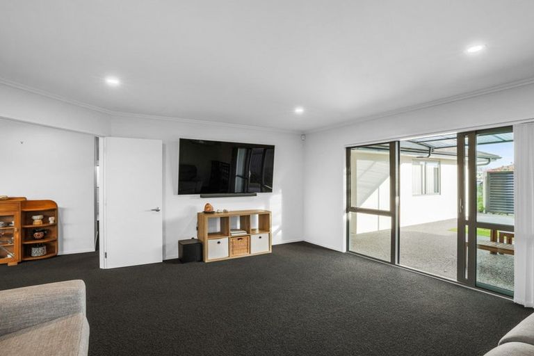 Photo of property in 49 Chartwell Street, Burwood, Christchurch, 8083