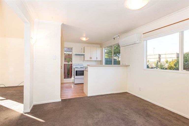 Photo of property in 12 Langham Place, Redwood, Christchurch, 8051
