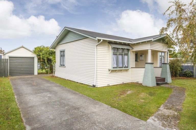 Photo of property in 14 Douglas Street, West End, Palmerston North, 4412