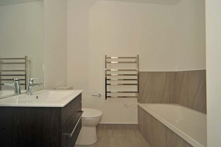 Photo of property in 13/52 High Street, Island Bay, Wellington, 6023