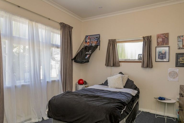 Photo of property in 27 Wilton Street, Levin, 5510