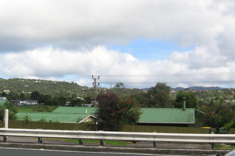 Photo of property in 85 Captain Scott Road, Glen Eden, Auckland, 0602