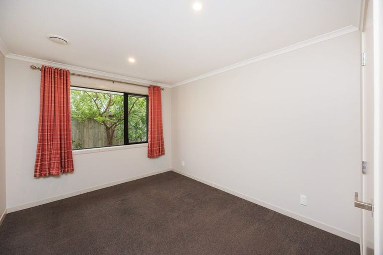 Photo of property in 8 Gibraltar Way, Fitzherbert, Palmerston North, 4410
