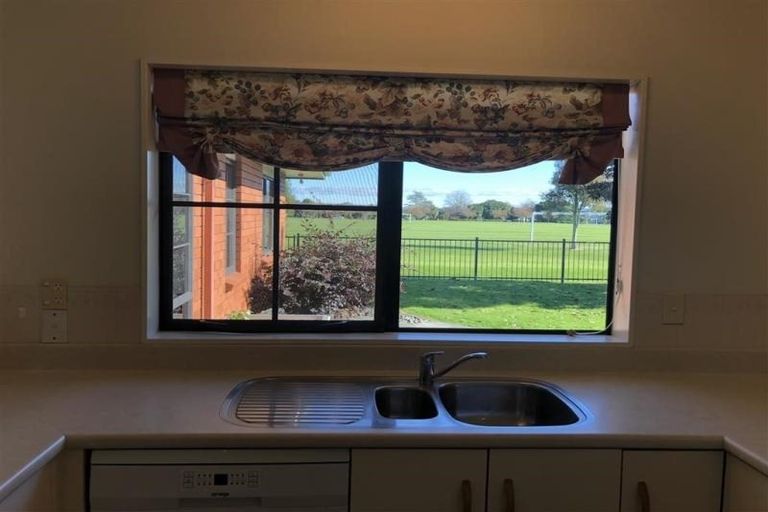 Photo of property in 11 Greenough Place, Rototuna, Hamilton, 3210