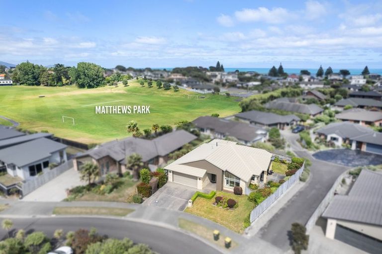Photo of property in 21 Telford Way, Raumati Beach, Paraparaumu, 5032
