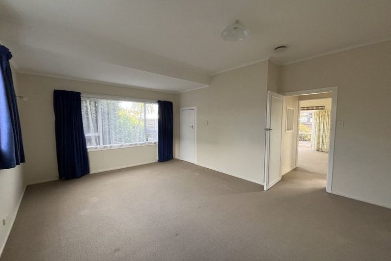 Photo of property in 25 Belt Road, Moturoa, New Plymouth, 4310