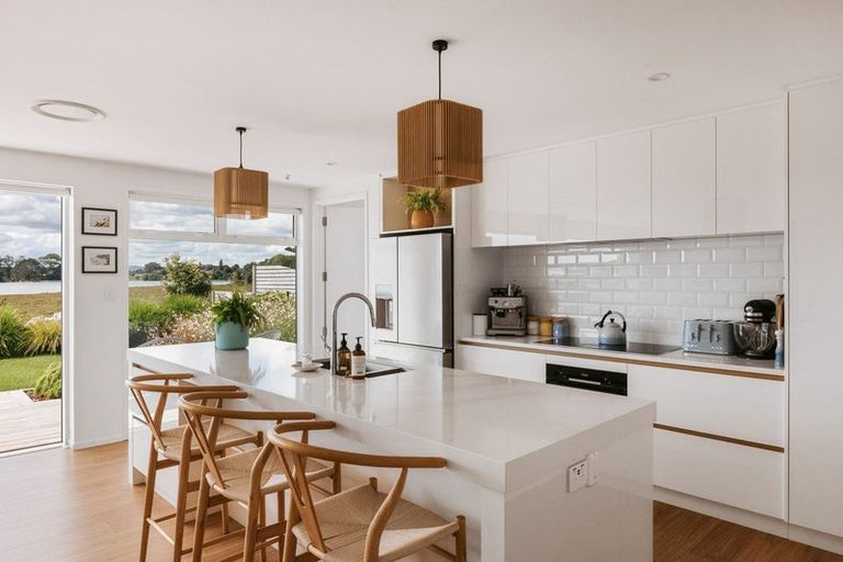 Photo of property in 10 Josephine Place, Omokoroa, 3114