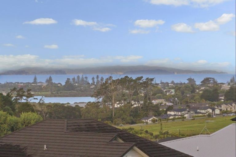 Photo of property in 57 Cilliers Drive, Silverdale, 0932