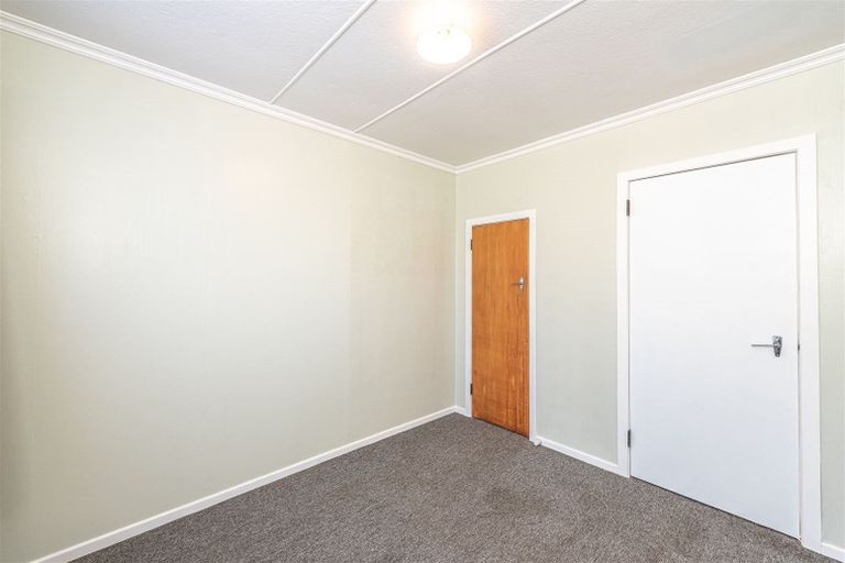 Photo of property in 33 Hood Street, Castlecliff, Whanganui, 4501