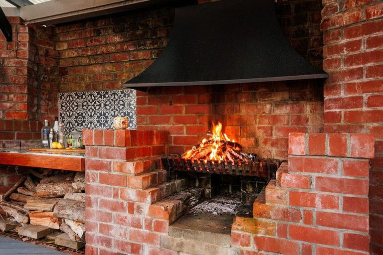 Photo of property in 8 Skerman Street, Marton, 4710