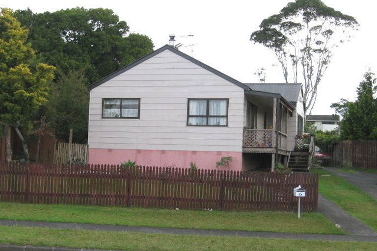 Photo of property in 6 Granville Drive, Massey, Auckland, 0614