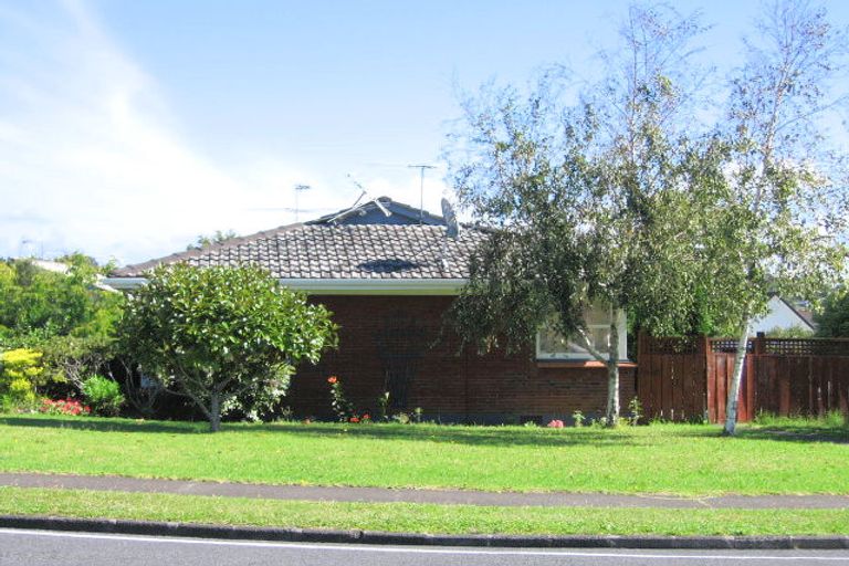 Photo of property in 2/6 Stanniland Street, Sunnyhills, Auckland, 2010