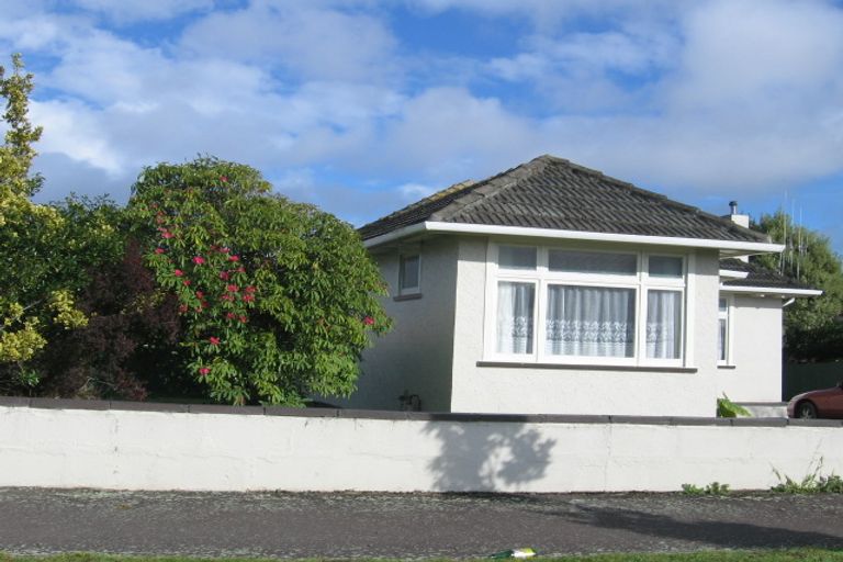 Photo of property in 68 Clyde Crescent, Roslyn, Palmerston North, 4414